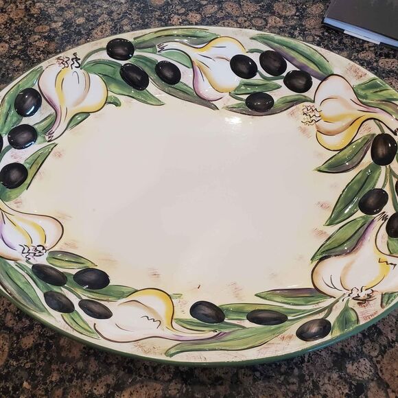 Clay Art Oval platter 19x15 Olives and Garlic Hand painted - Picture 1 of 3